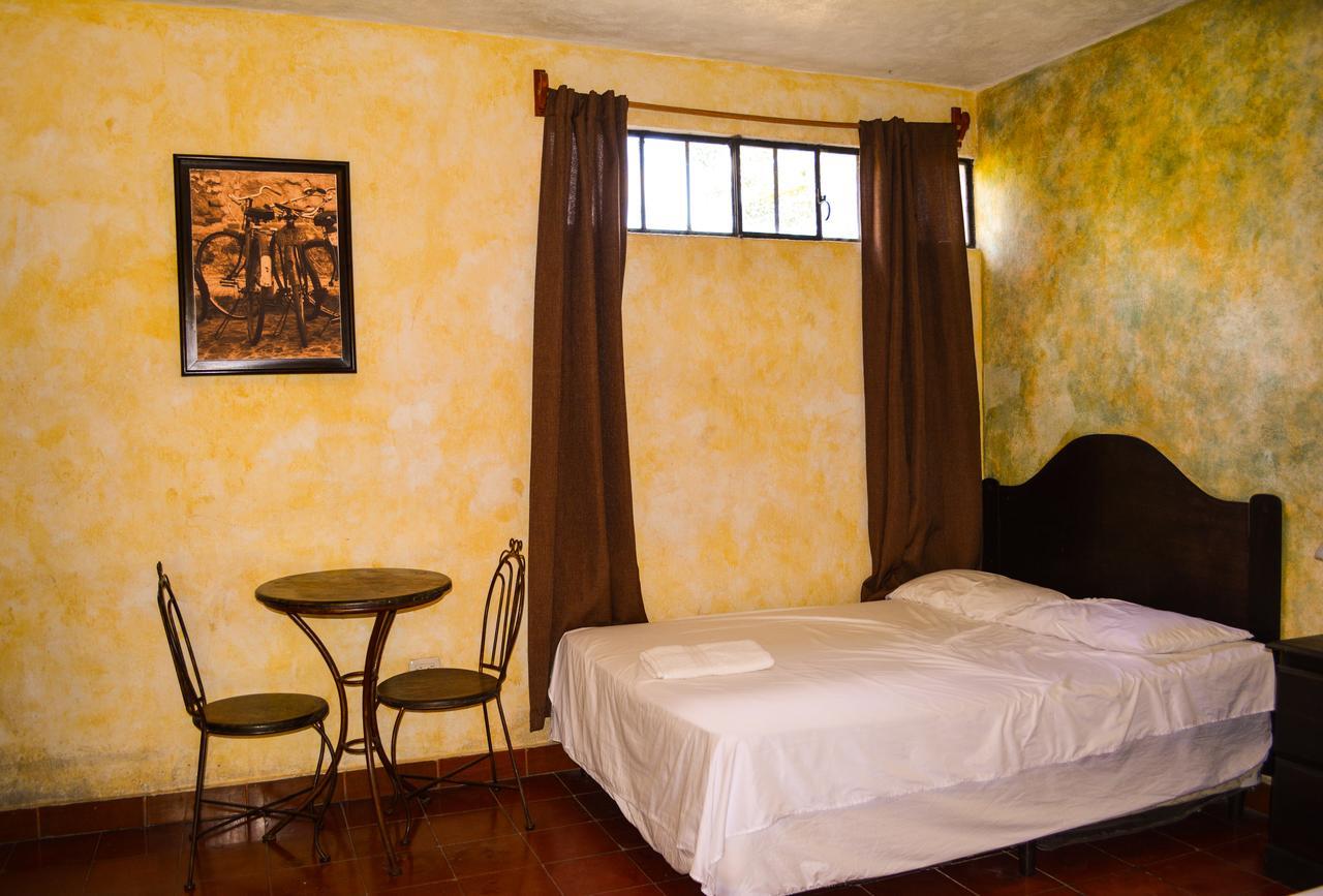 Hotel Don Pedro Antigua Стая снимка