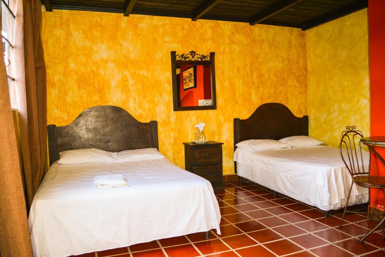 Hotel Don Pedro Antigua Екстериор снимка