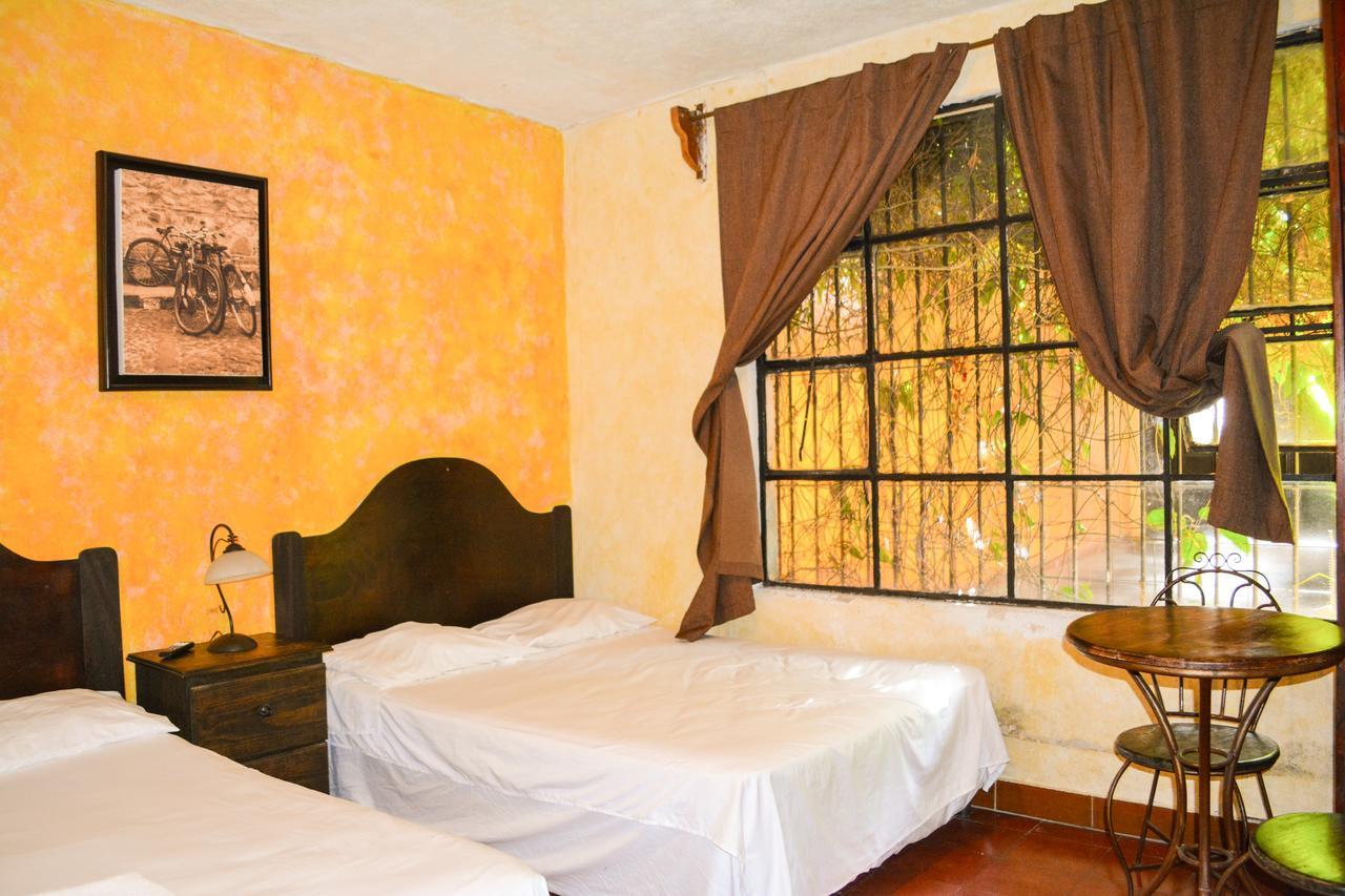 Hotel Don Pedro Antigua Екстериор снимка